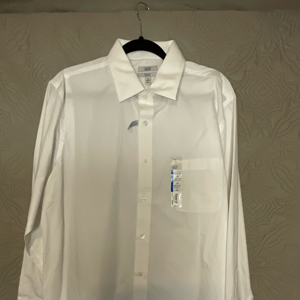 A1008 - New Croft & Barrow Classic Fit White Shirt 17 34/35